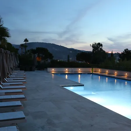 호텔 Kalliste & Molini