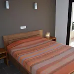 Hotel Kalliste & 3*