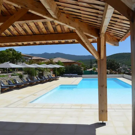 Kalliste & ホテル Molini