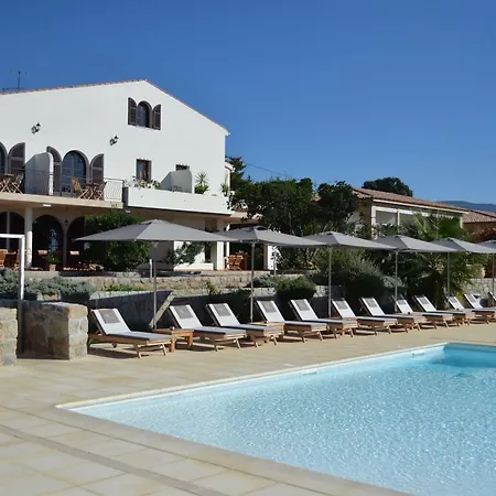 Kalliste & Hotel 3*