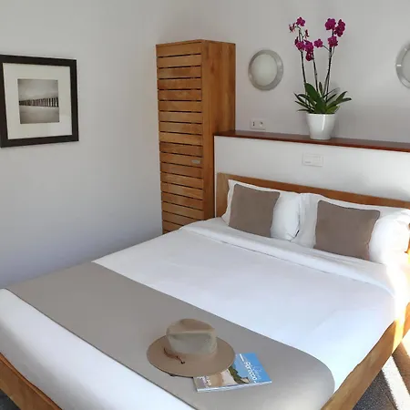 Hotel Kalliste &
