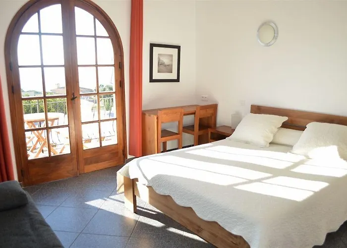 Kalliste & Hotel Molini